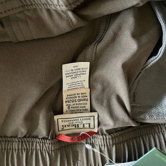L.L Bean men’s Multisport pants. XL 28 inch inseam - Picture 9 of 13